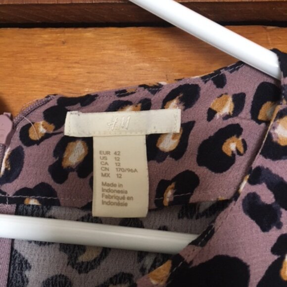 H&M Purple Leopard Print Mini Dress - Picture 2 of 2